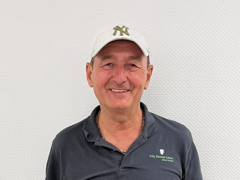 Profilbild Lothar Müller